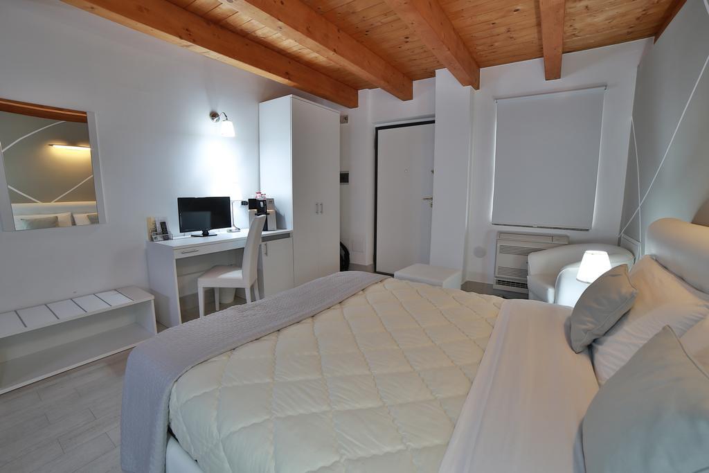 Villa Giulia Del Cavaliere Castrovillari Kültér fotó